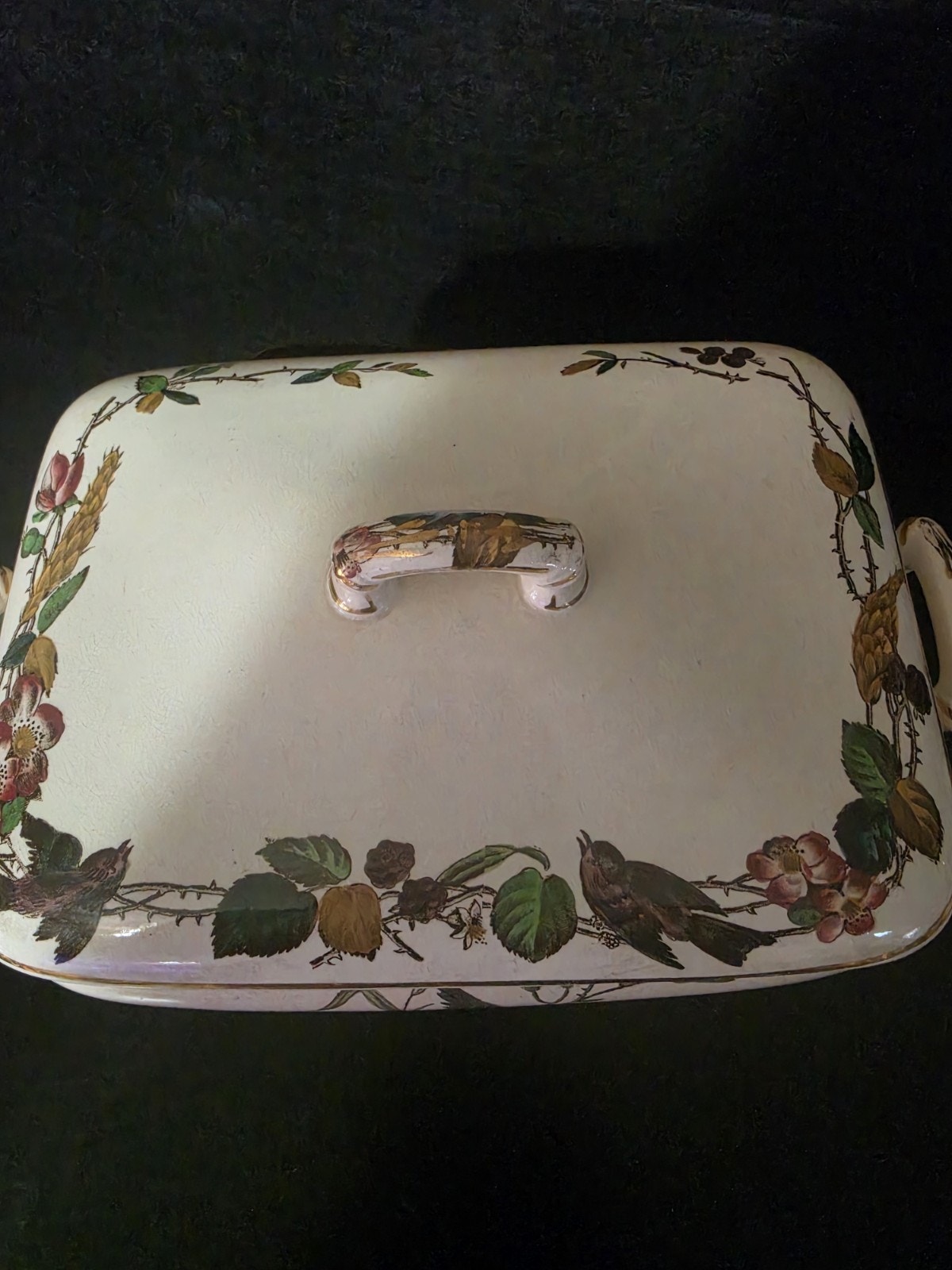 Johnson Bros Semi Porcelain Floral Victorian Rectangular Tureen w/ Lid 1pt